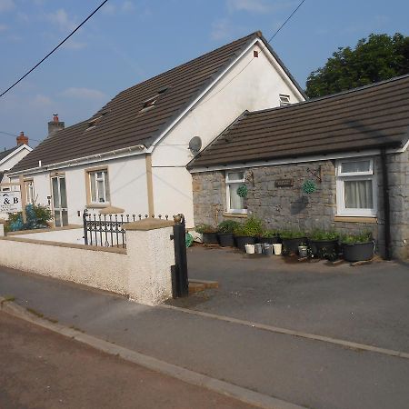 Lletygwilym, Heol Dwr Bed & Breakfast Kidwelly ภายนอก รูปภาพ